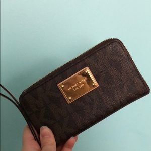 🤩 Michael Kors Wallet 🤩